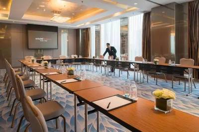 超級特惠 高端設備 活力茶歇——讓這個夏季會議開出新活力！